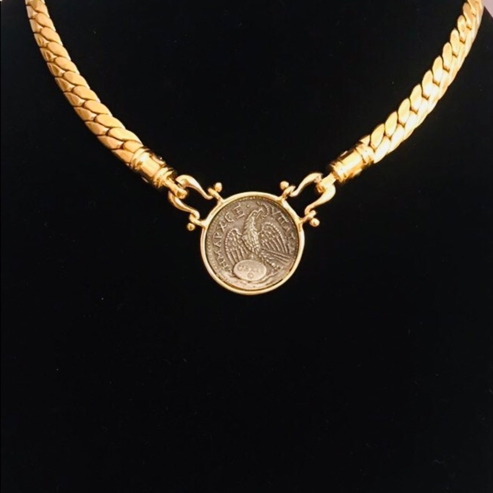 💖 S O L D 💖 Vintage Retired item Carolee Roman Coin Choker 16” Necklace